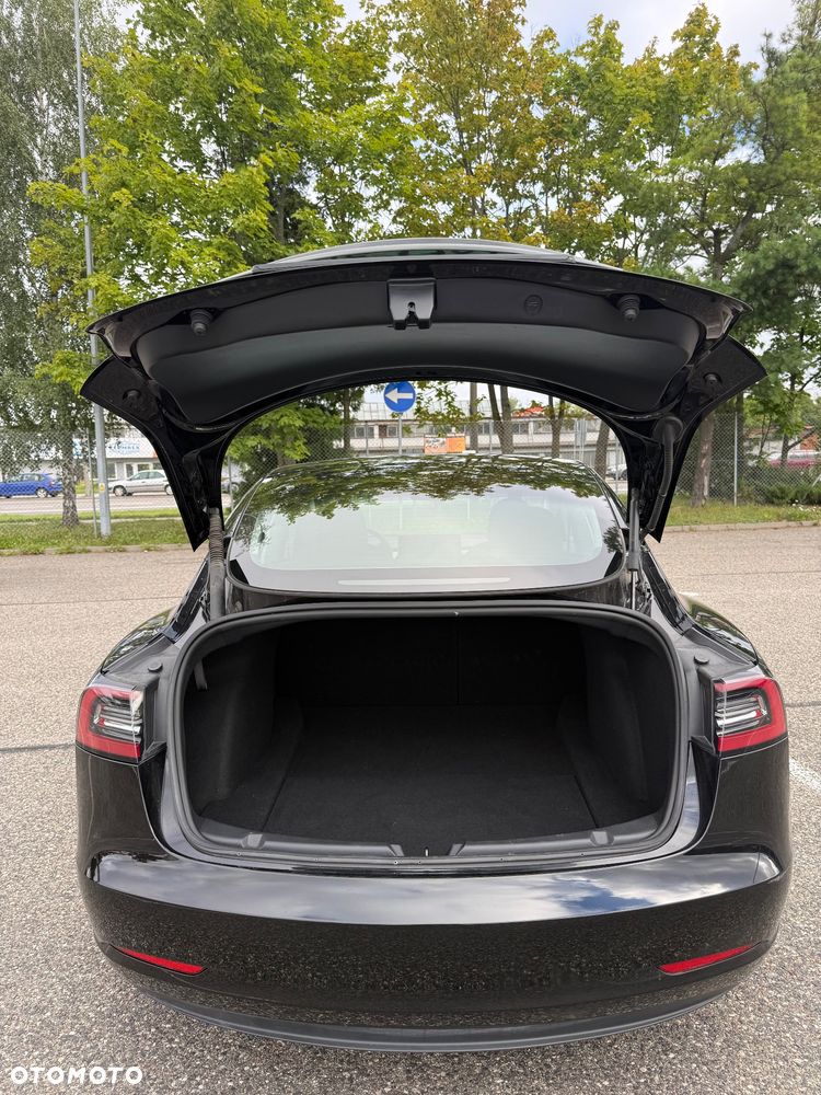 Tesla Model 3 AWD - 9