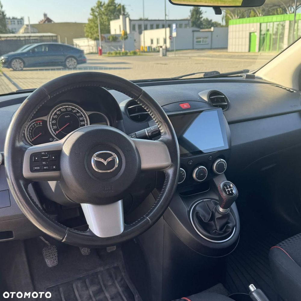 Mazda 2 1.3 Exclusive - 10