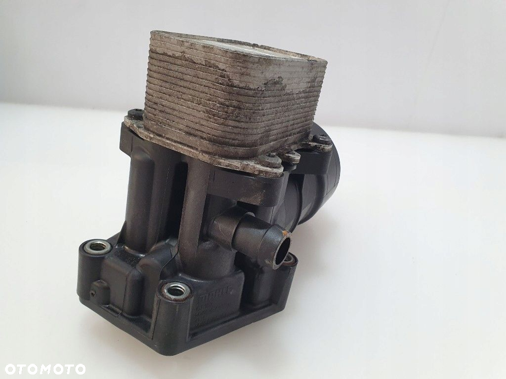 AUDI A3 8P GOLF TOURAN CADDY PODSTAWA FILTRA OLEJU TDI OBUDOWA 03L115389C - 4