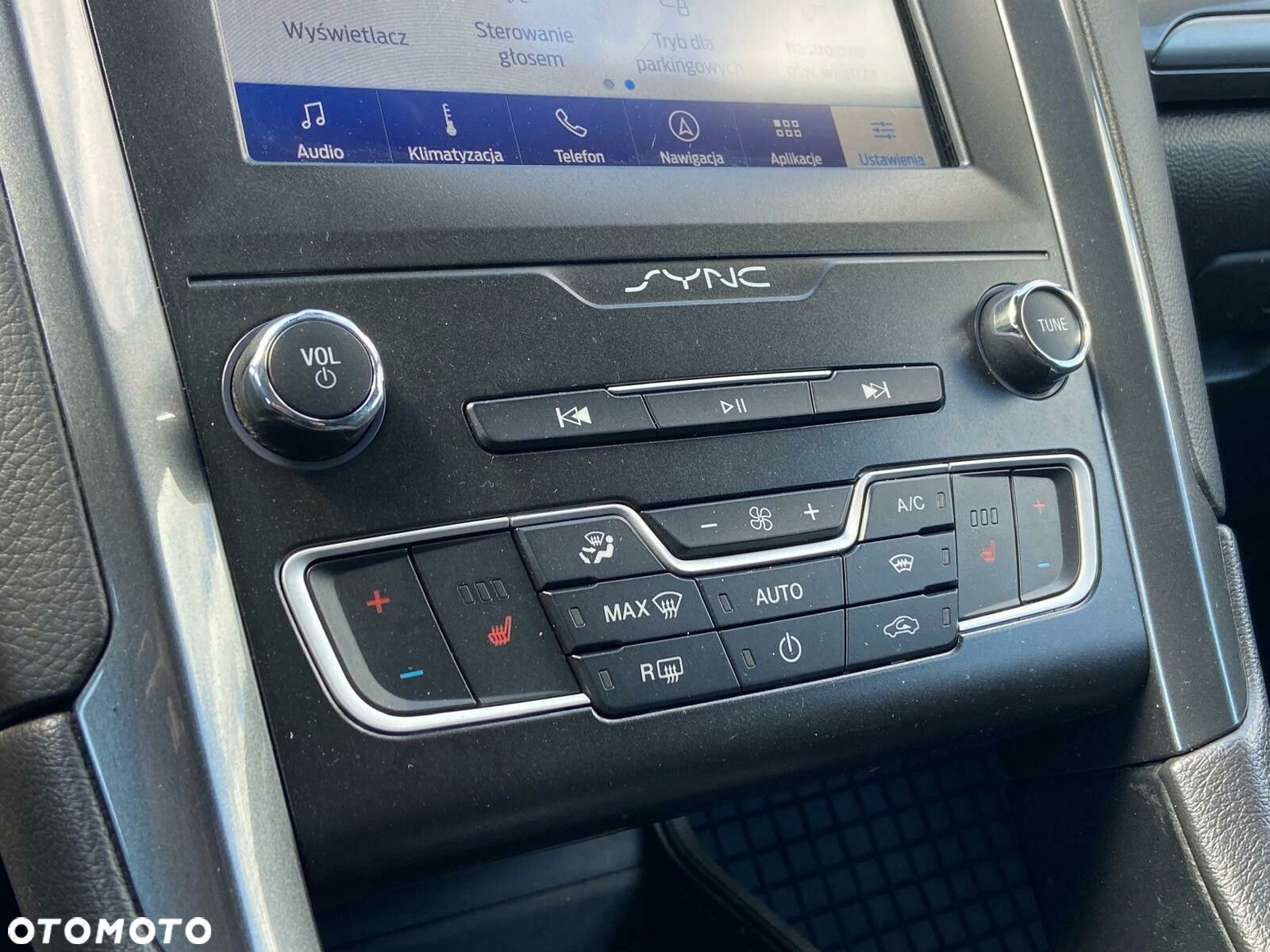 Ford Mondeo - 25