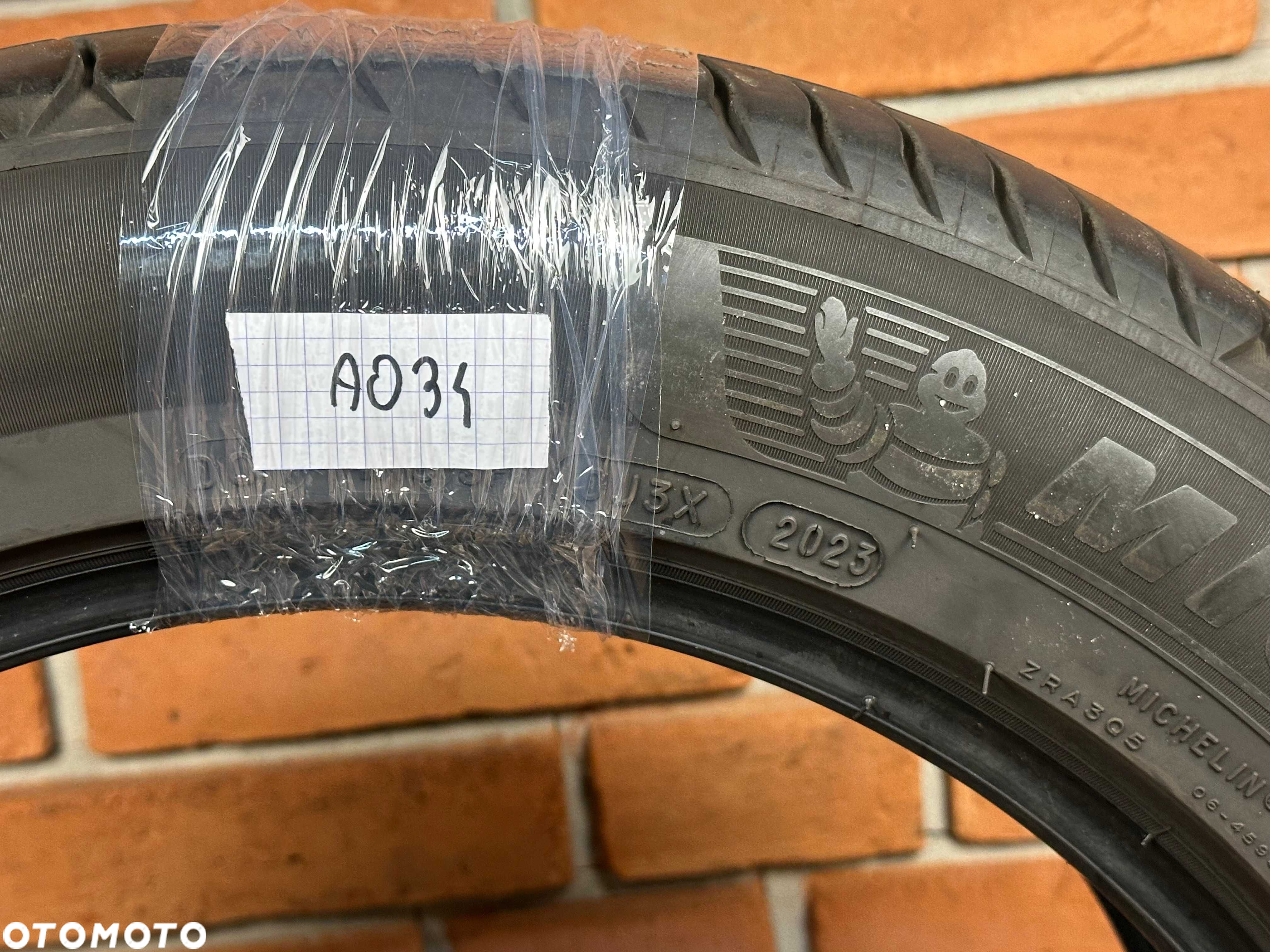 1x Michelin Primacy 4 215/55R17 94W 2023 6,1mm - 4