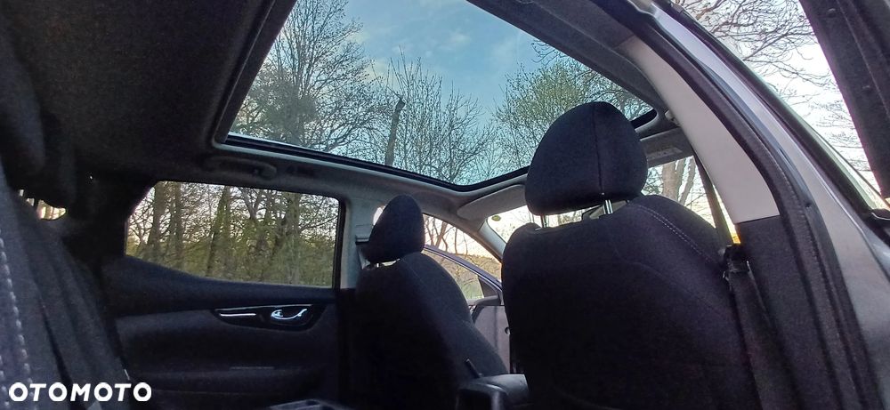 Nissan Qashqai 1.3 DIG-T N-WAY - 24