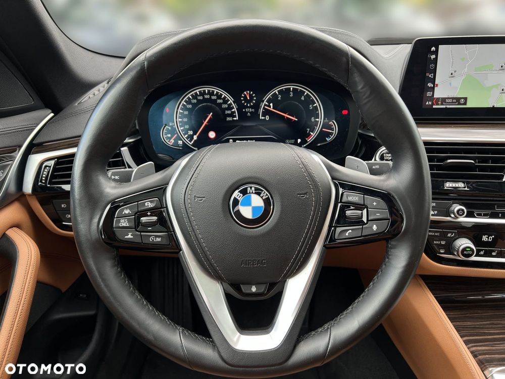 BMW Seria 5 540i xDrive - 9