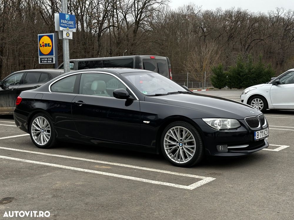 BMW Seria 3 330d xDrive Aut. Edition Exclusive - 4
