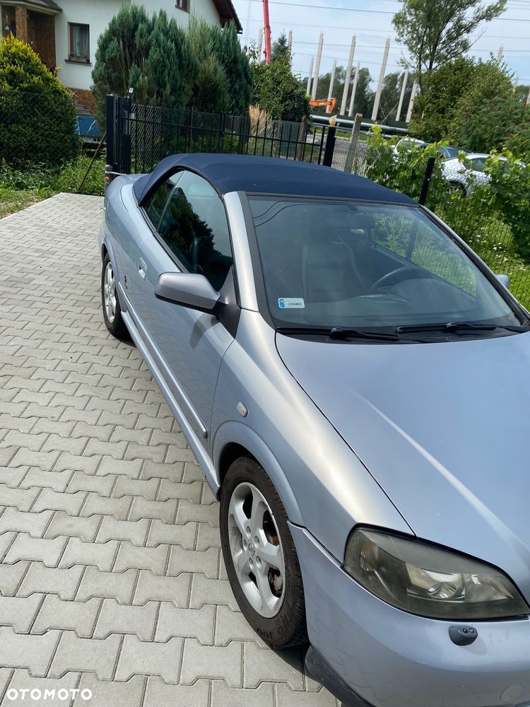 Opel Astra 2.2 Bertone - 2