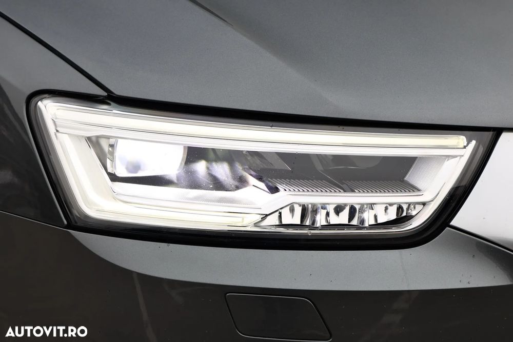 Audi Q3 2.0 TDI Quattro S tronic sport - 37