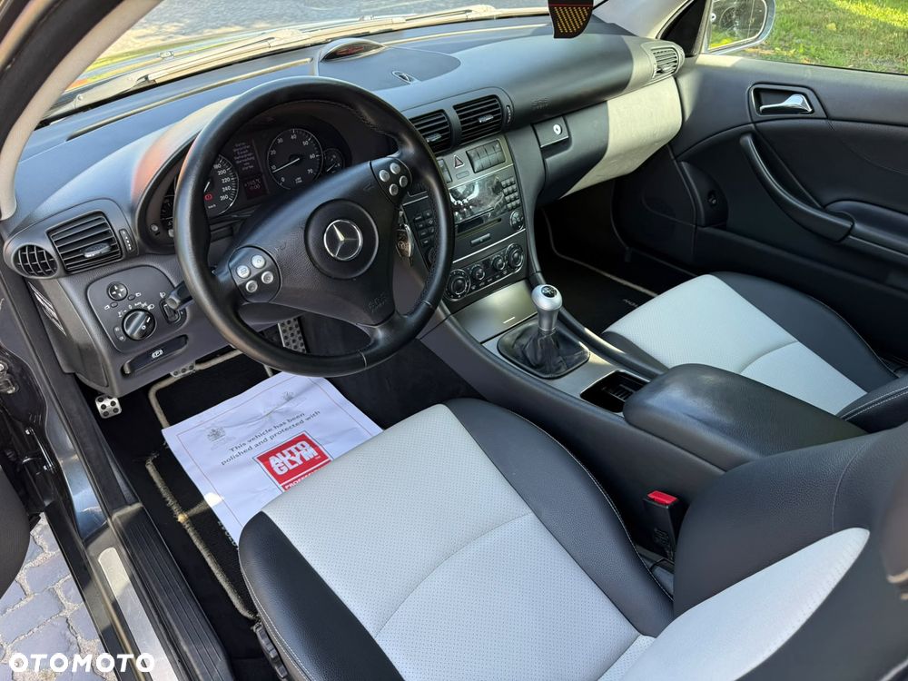 Mercedes-Benz Klasa C 180 Kompressor Sportcoupe - 6