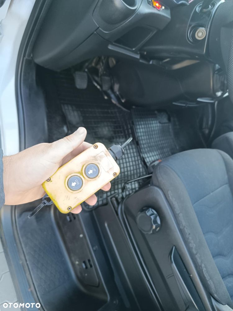 Iveco 50c15 Daily 2017 rok Mały przebieg resory 2017 Manual do selektywnej zbiórki odpadów - 21