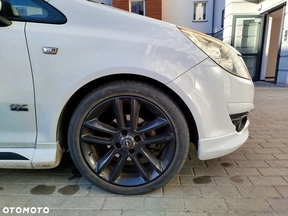 Opel Corsa 1.4 16V Sport - 11