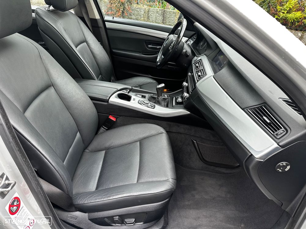 BMW 520 d Pack M - 26