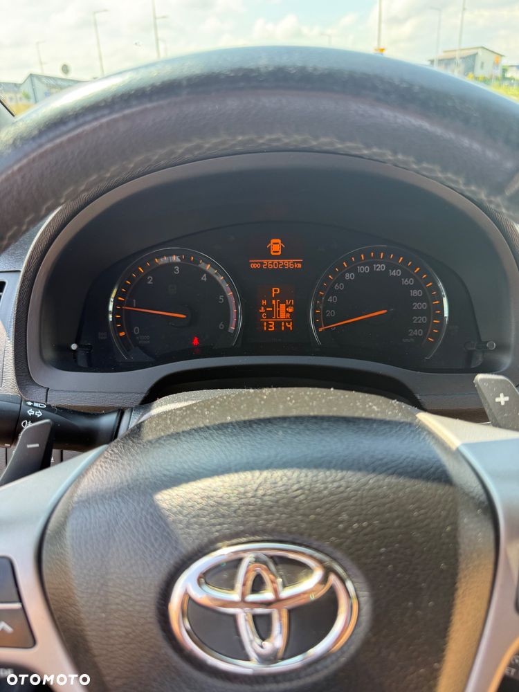 Toyota Avensis 2.2 D-4D Automatik Edition - 6