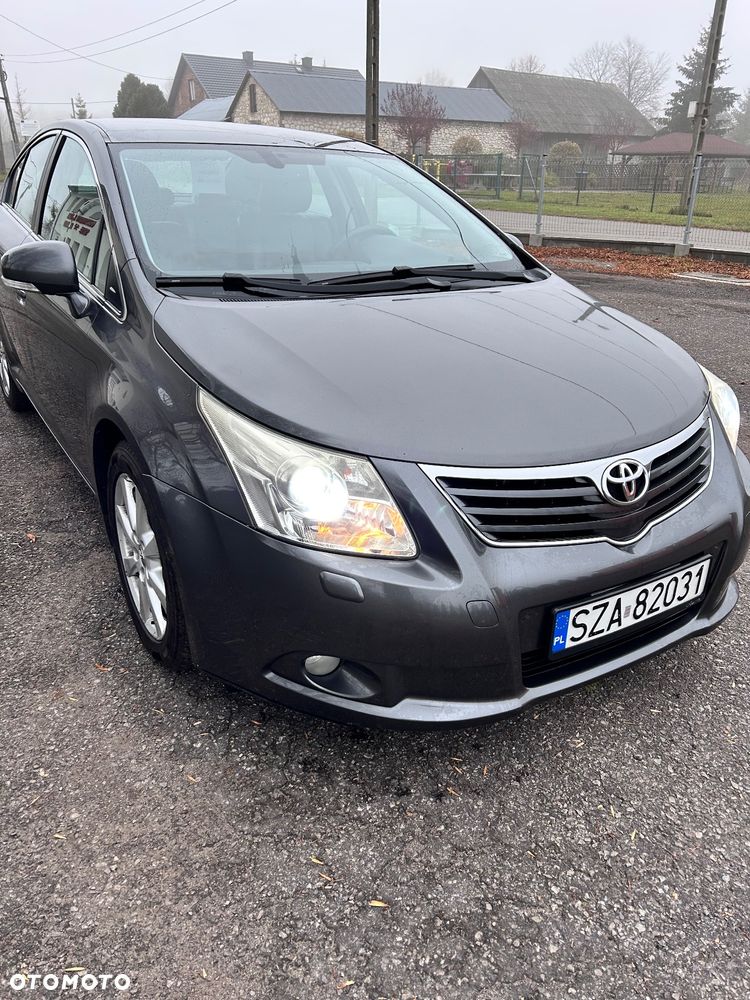 Toyota Avensis 2.0 D-4D Premium - 3