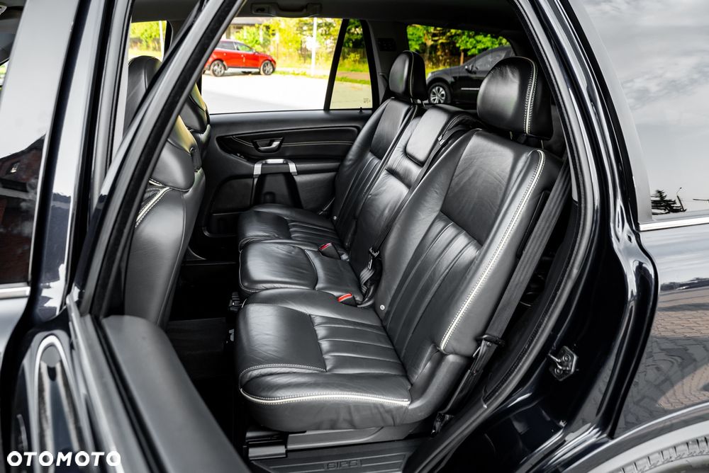 Volvo XC 90 D5 Momentum - 21