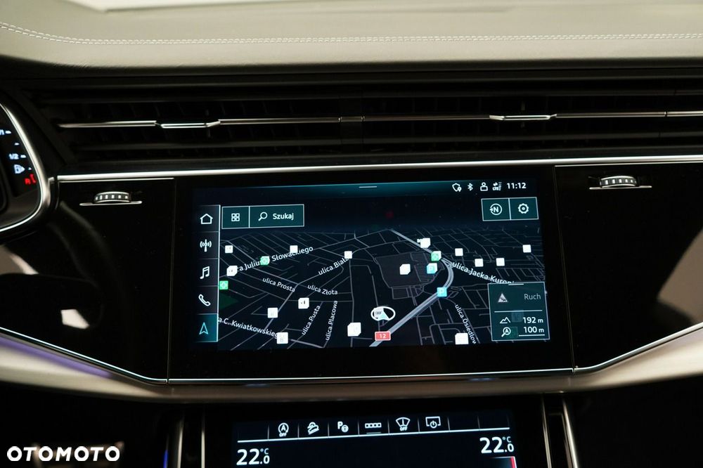 Audi Q8 - 33