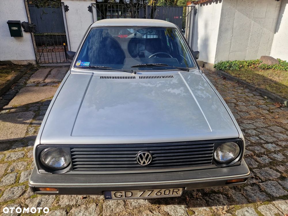 Volkswagen Golf - 2
