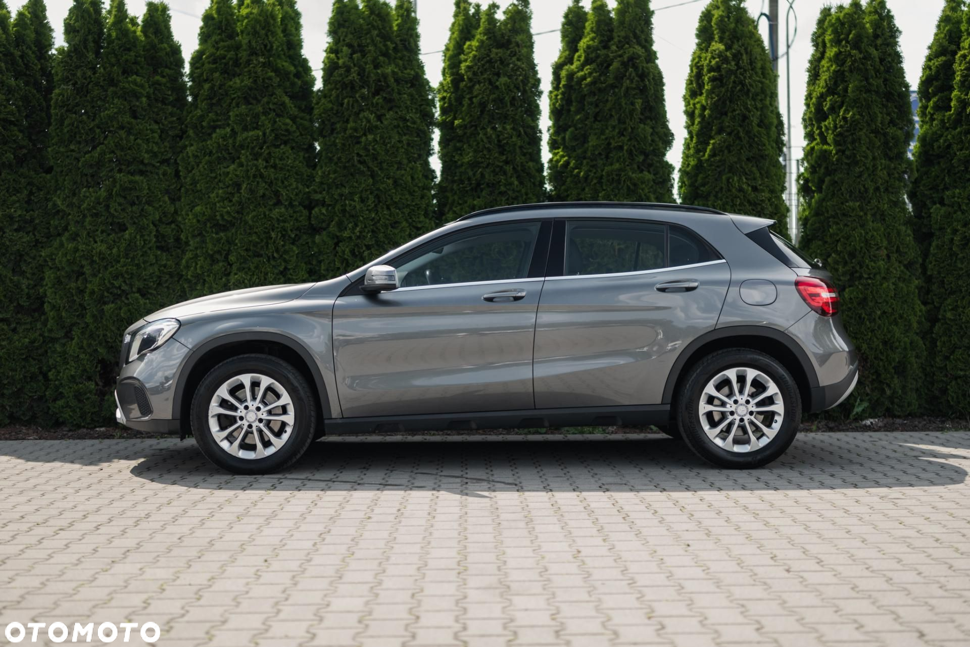 Mercedes-Benz GLA - 7