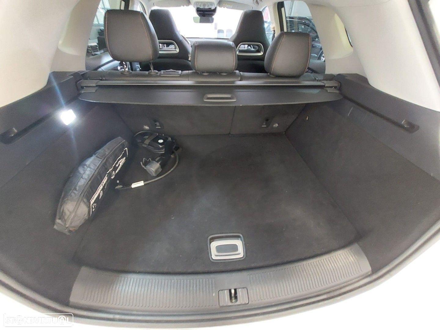 MG EHS PHEV Luxury - 32