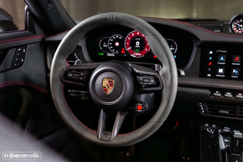 Porsche 911 (992) Carrera GTS - 12