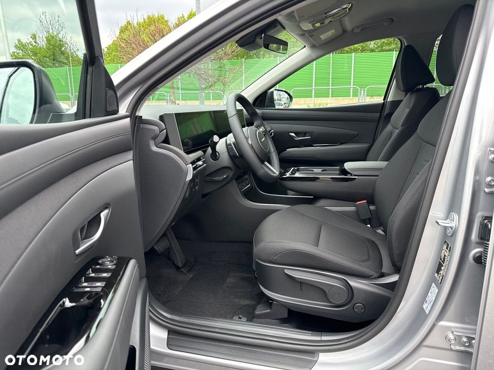 Hyundai Tucson 1.6 T-GDi HEV Smart 2WD - 11