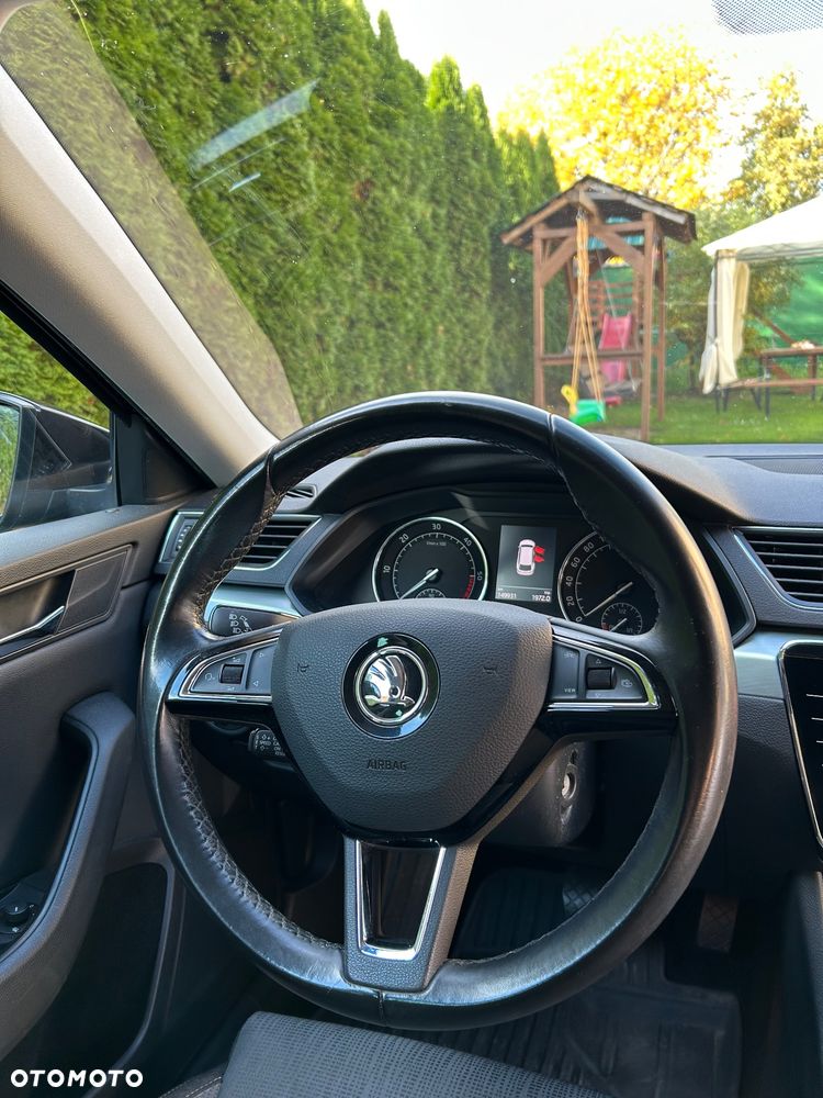 Skoda Superb 2.0 TDI DSG Ambition - 10