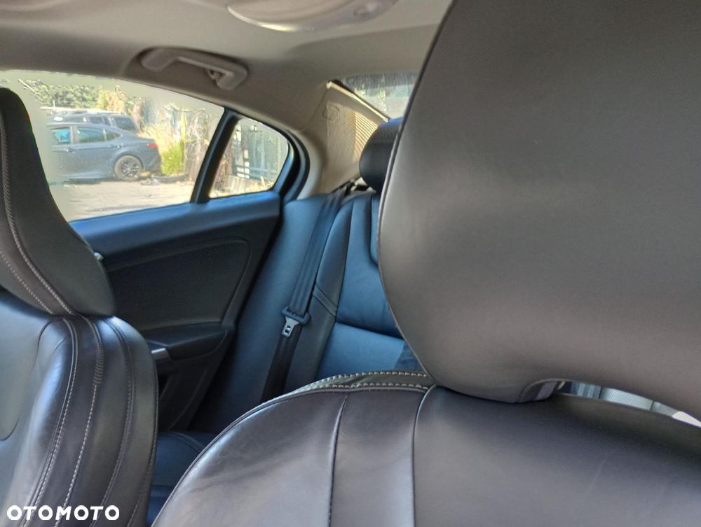 Volvo S60 - 22