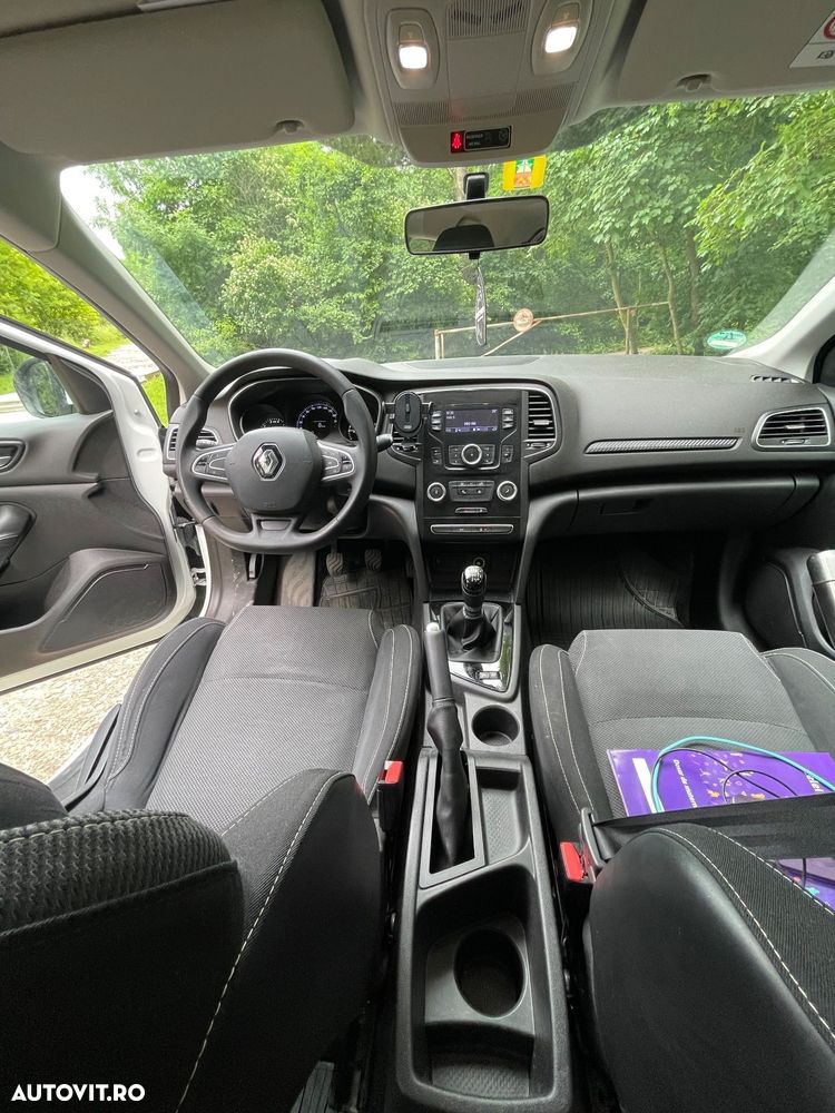 Renault Megane - 12