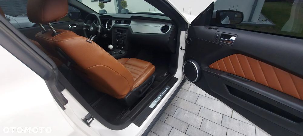 Ford Mustang 3.7 V6 - 10