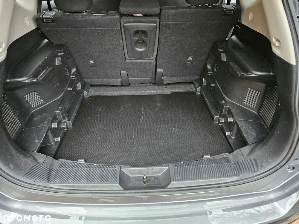 Nissan X-Trail 1.6 DCi Tekna 2WD EU6 - 26