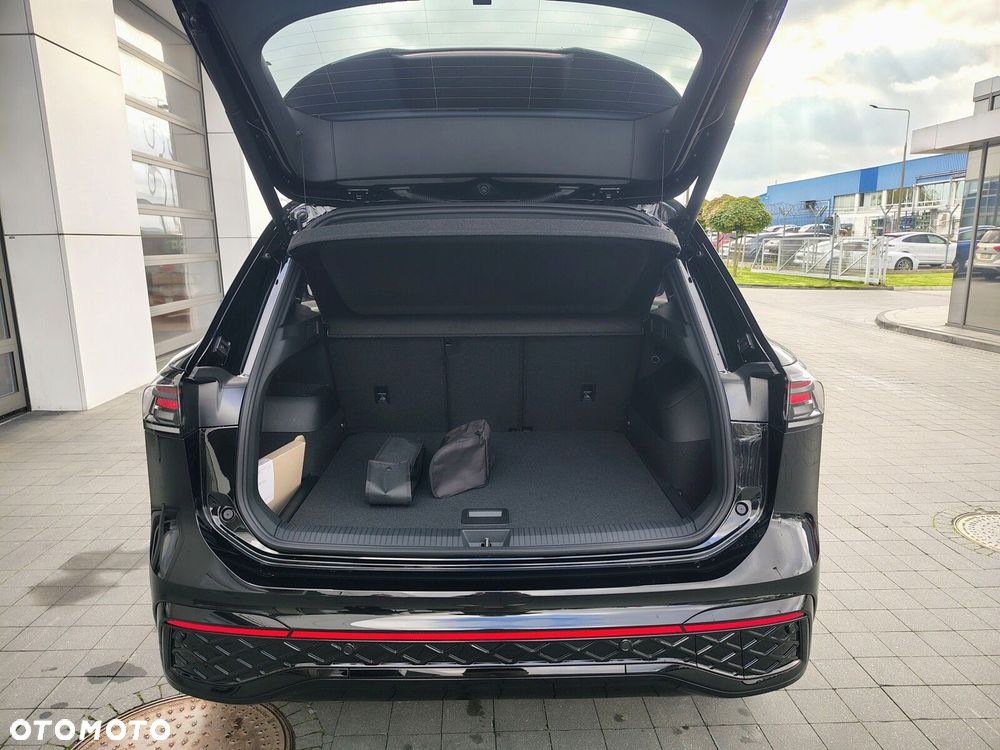 Volkswagen Tiguan - 10