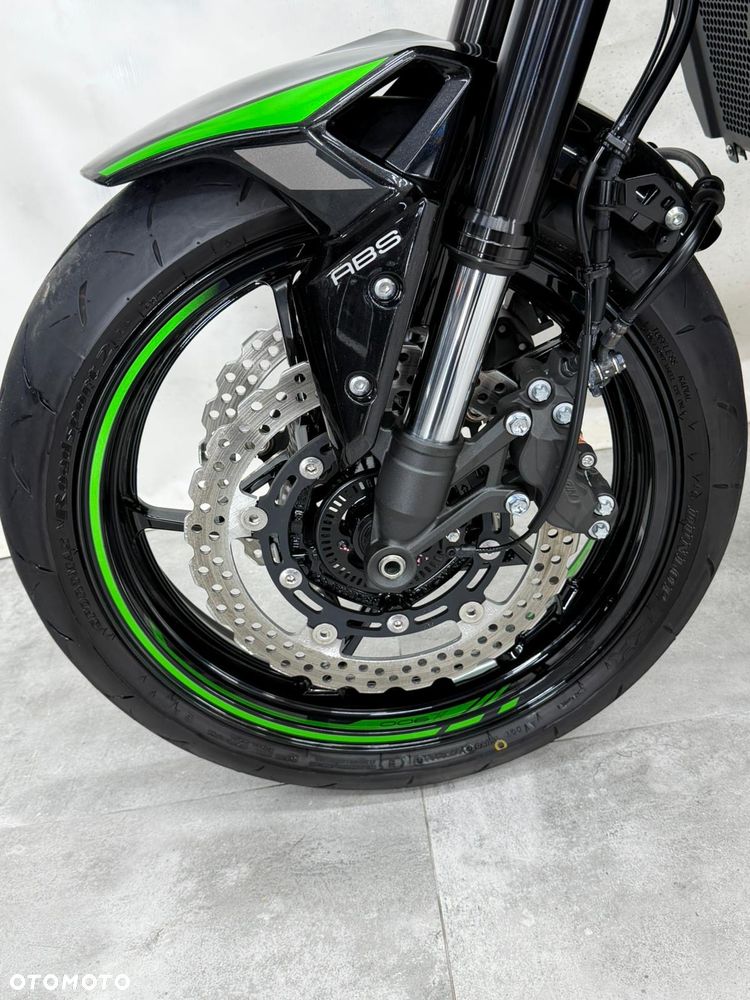 Kawasaki Z 900 - 24