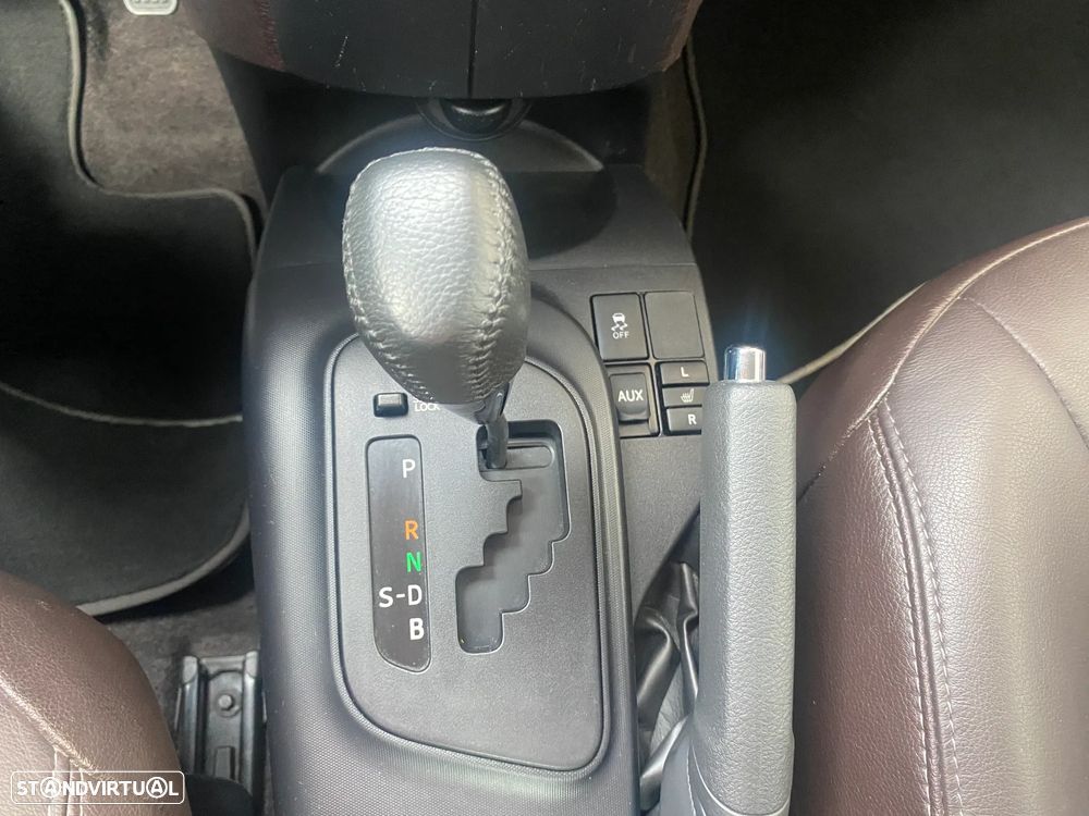 Toyota iQ 1.0 Multidrive + - 31