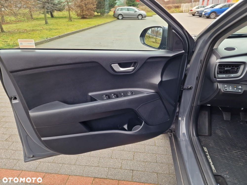 Kia Stonic 1.2 M - 10