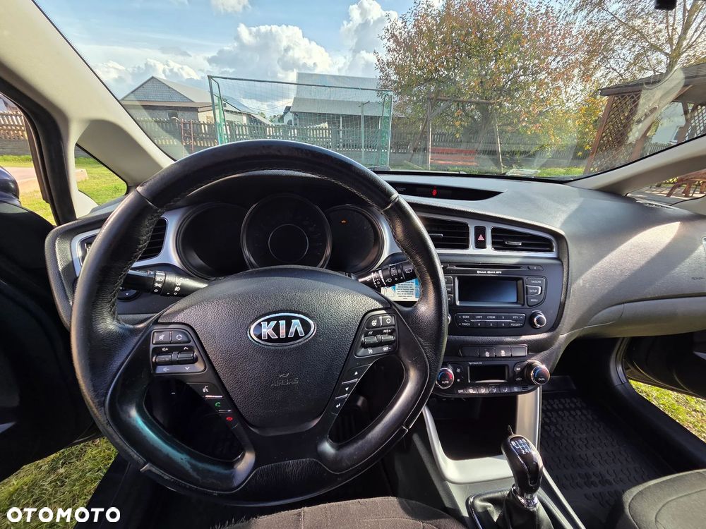 Kia Ceed - 9