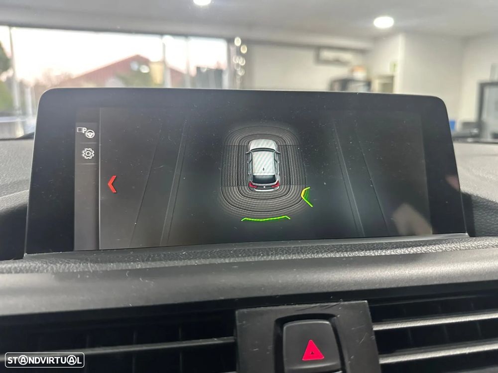 BMW 125 d Pack M - 23