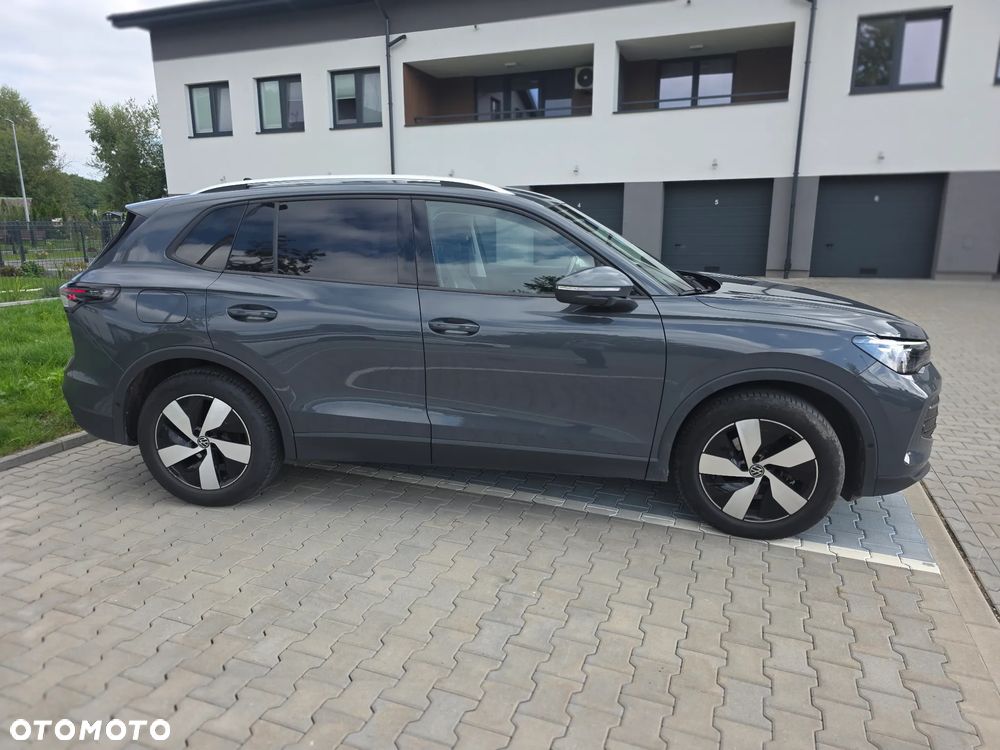 Volkswagen Tiguan - 3
