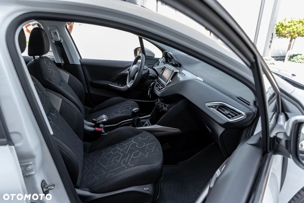 Peugeot 2008 PureTech 82 Active - 22