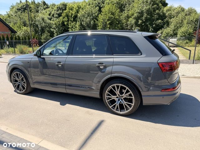 Audi Q7 - 8