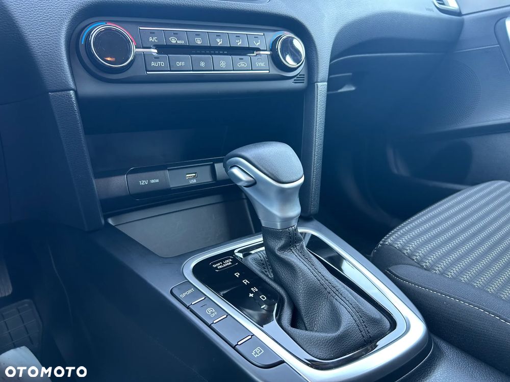 Kia Ceed 1.5 T-GDI M DCT - 19