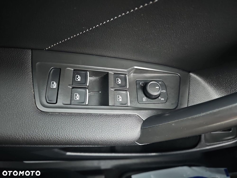 Volkswagen Tiguan Allspace 2.0 TDI 4Mot R-Line DSG - 17