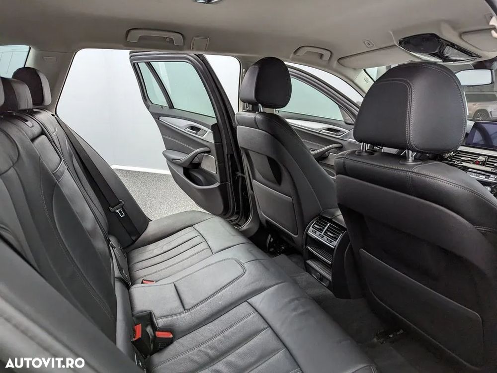 BMW Seria 5 530i AT - 14