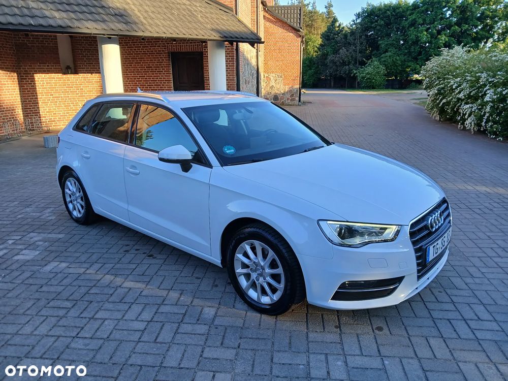 Audi A3 Sportback 1.6 TDI Attraction - 32