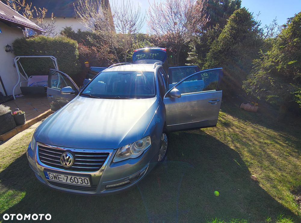Volkswagen Passat 1.6 TDI Comfortline - 14