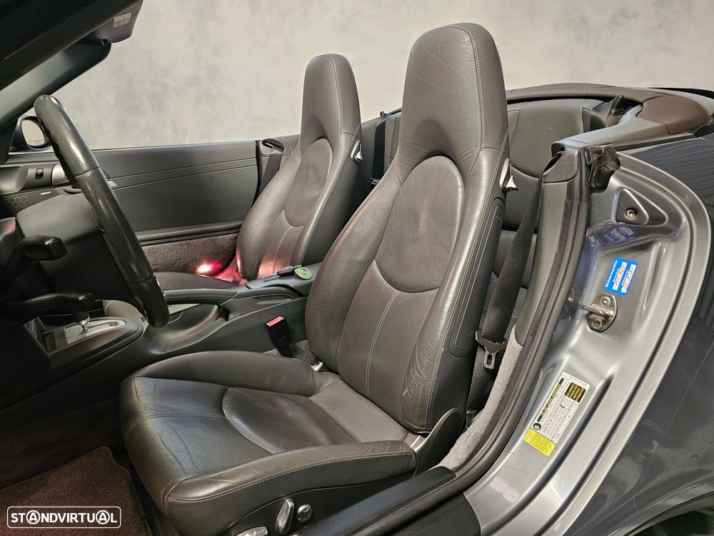 Porsche 911 (997) Carrera 4 Cabriolet Tiptronic S - 19