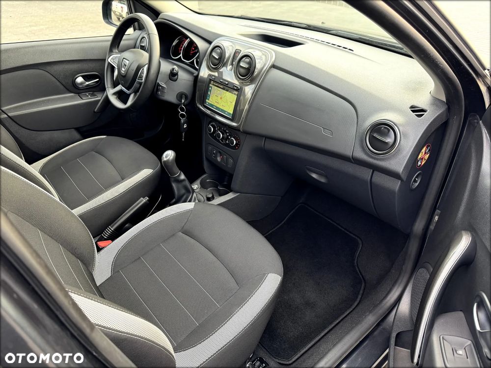Dacia Sandero Stepway TCe 100 Celebration - 6