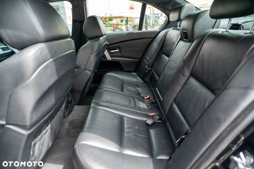 BMW M5 Standard - 32