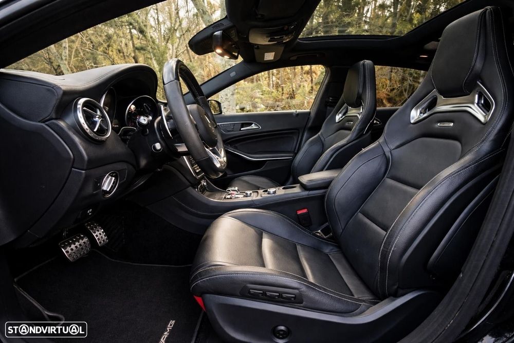 Mercedes-Benz GLA 45 AMG 4-Matic - 10