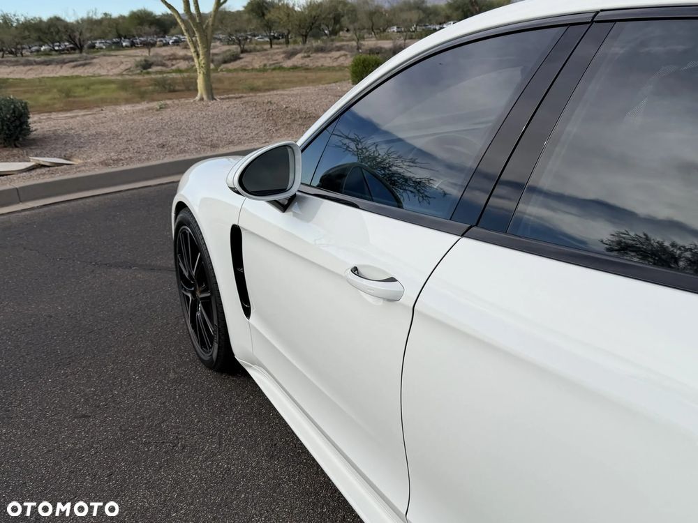 Porsche Panamera - 13