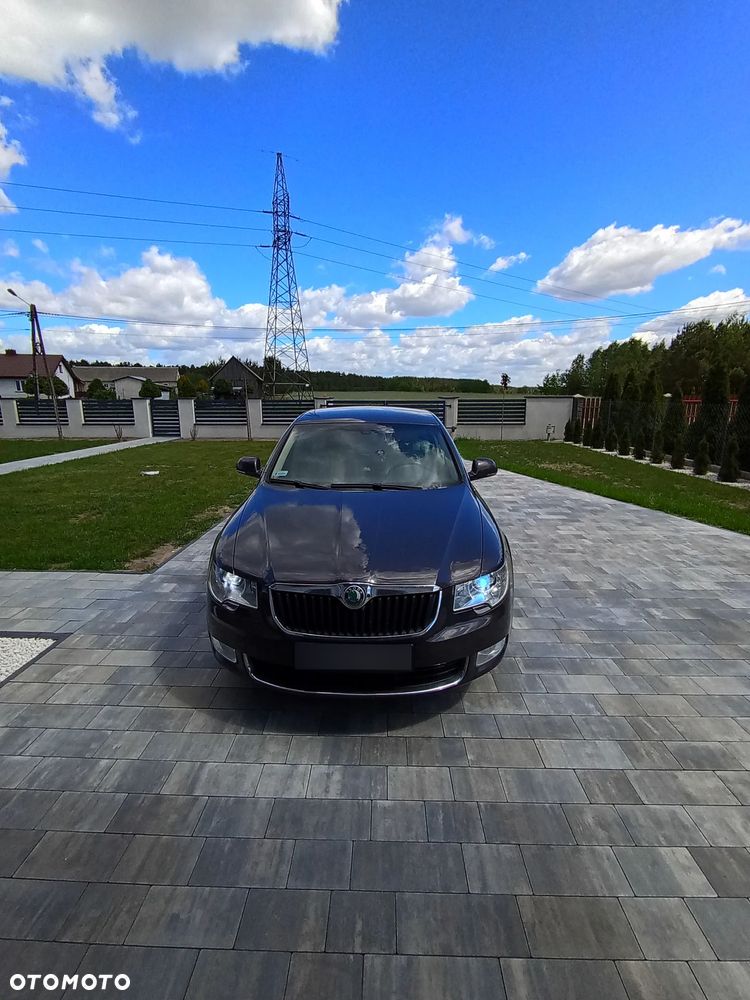Skoda Superb 2.0 TDI Elegance - 11