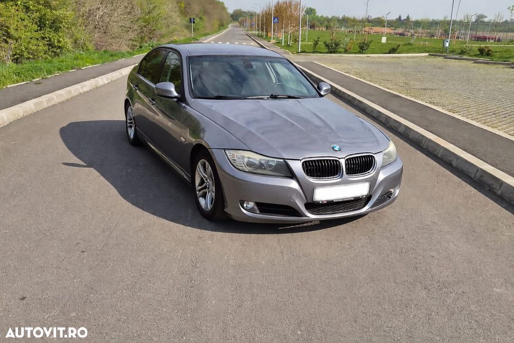 BMW Seria 3 320d DPF Efficient Dynamics Edition - 1