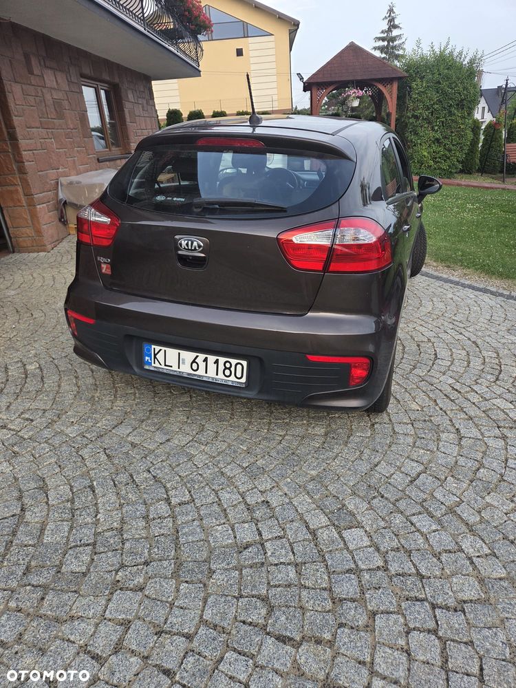 Kia Rio 1.2 M - 6